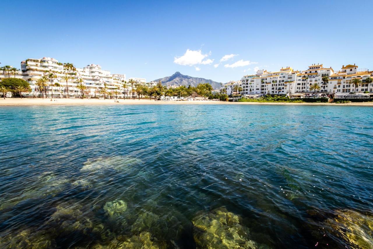 Marbella Banus Suites Bagian luar foto